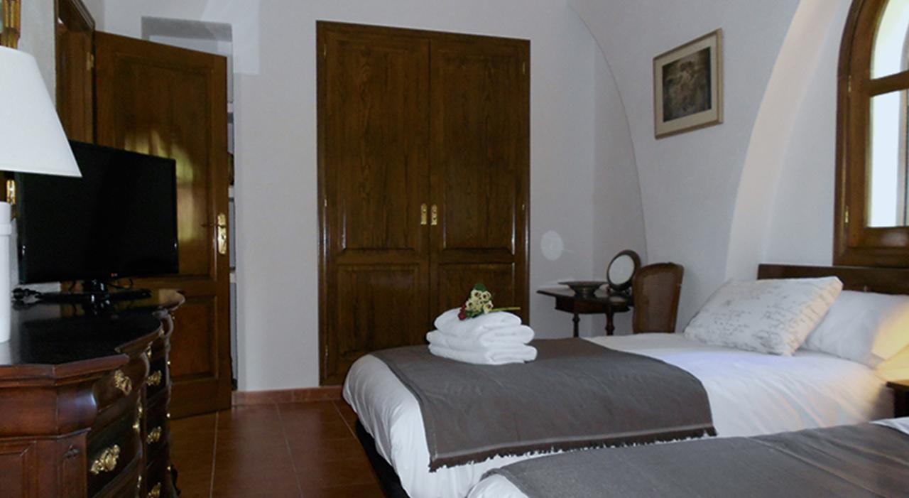 El Sequer Casa Rural Oliva Bagian luar foto